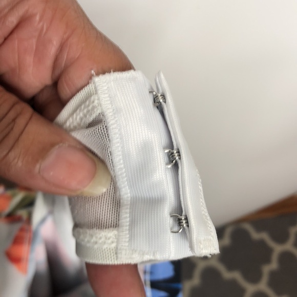 NWT Swim Solutions Women’s Hi Neck Tankini Top SIZE 24W PLUS SIZE NEW WITH TAGS - Picture 8 of 11